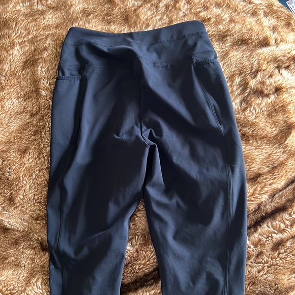 Gymshark - Smooth Black Leggings with Front Bottom Mesh lining - Picture 6 of 8